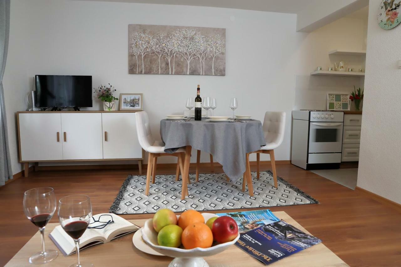 אוטוצאץ Apartman Sofia מראה חיצוני תמונה